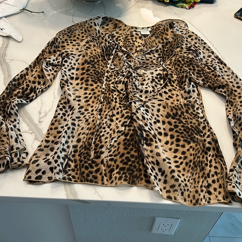 Leopard print Sharagano Paris tie front blouse